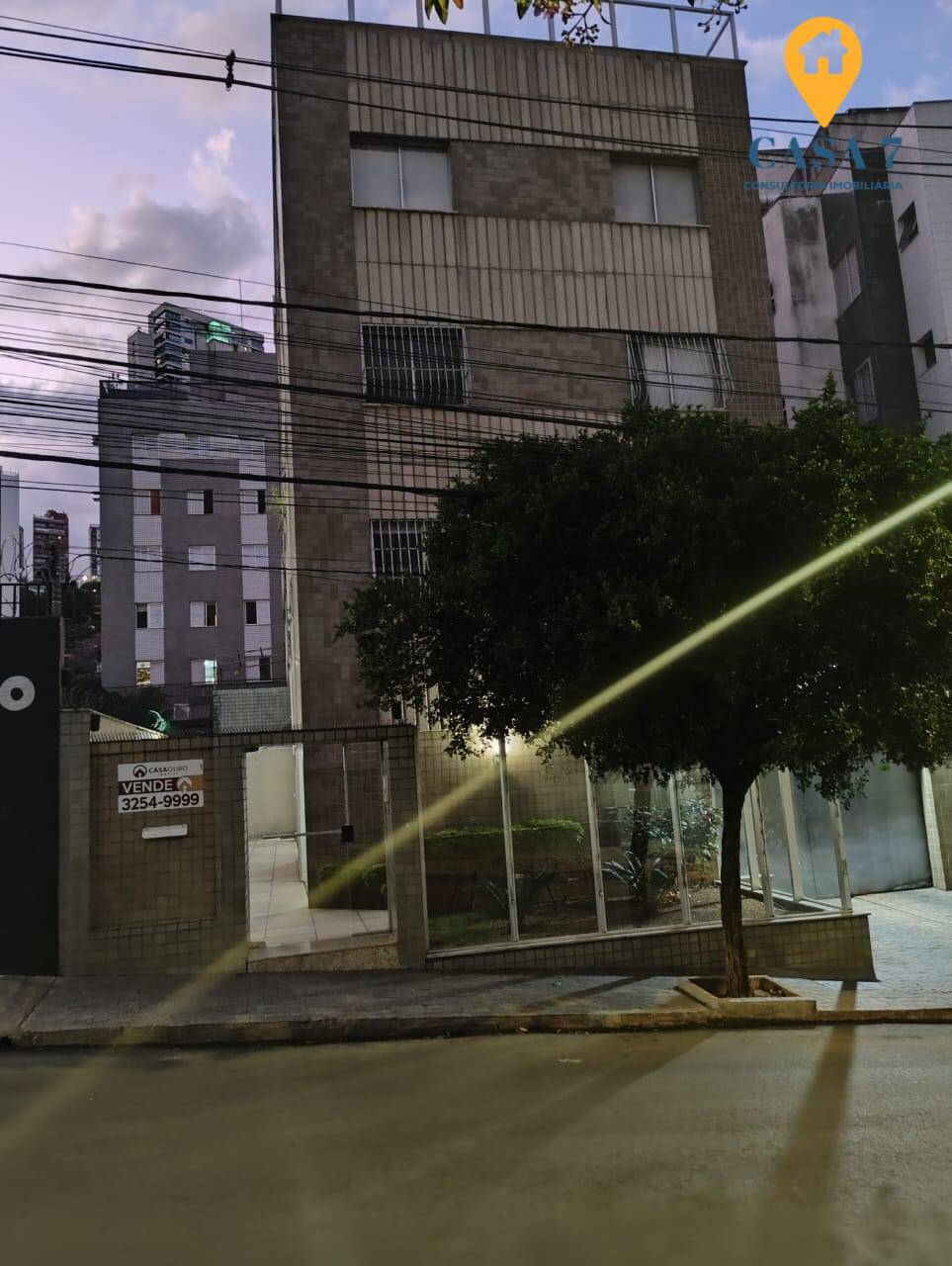 Apartamento à venda com 3 quartos, 100m² - Foto 1