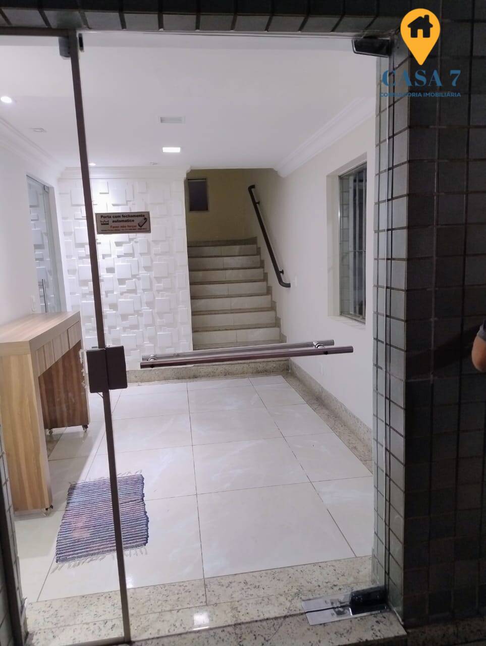 Apartamento à venda com 3 quartos, 100m² - Foto 3