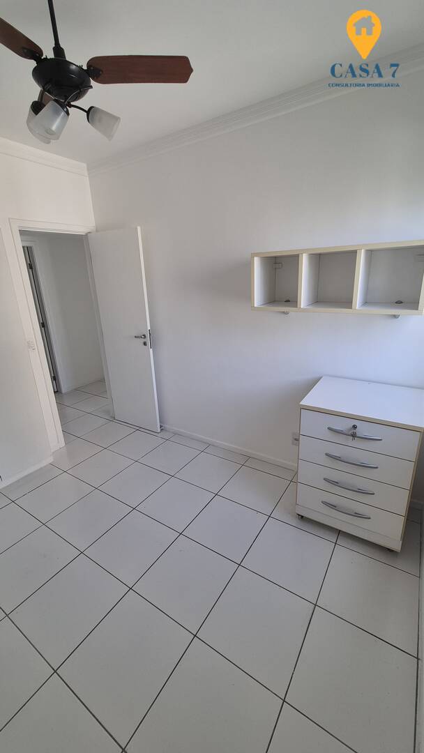Apartamento para alugar com 4 quartos, 130m² - Foto 12