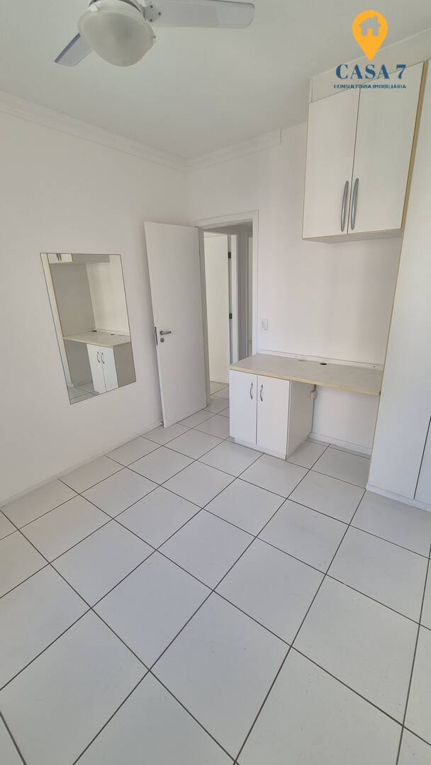 Apartamento para alugar com 4 quartos, 130m² - Foto 19