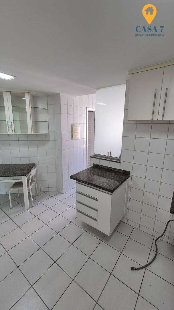 Apartamento para alugar com 4 quartos, 130m² - Foto 7