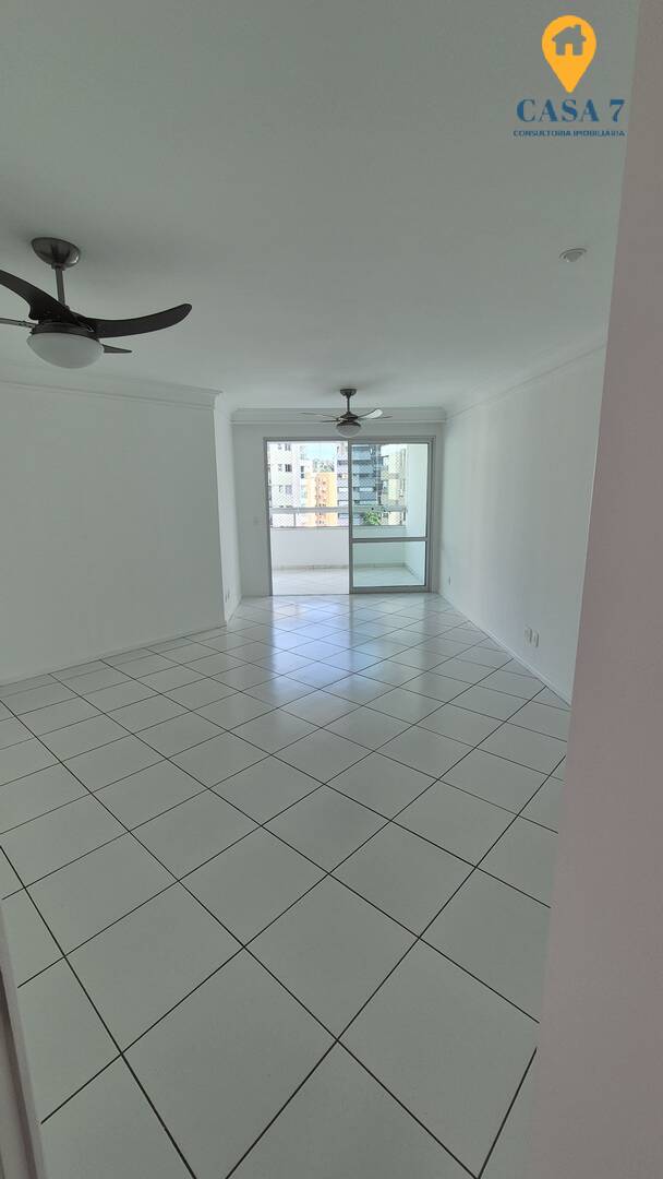 Apartamento para alugar com 4 quartos, 130m² - Foto 1
