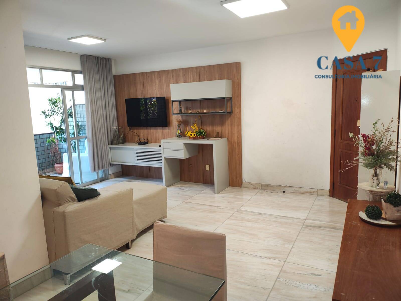 Apartamento à venda com 4 quartos, 130m² - Foto 2